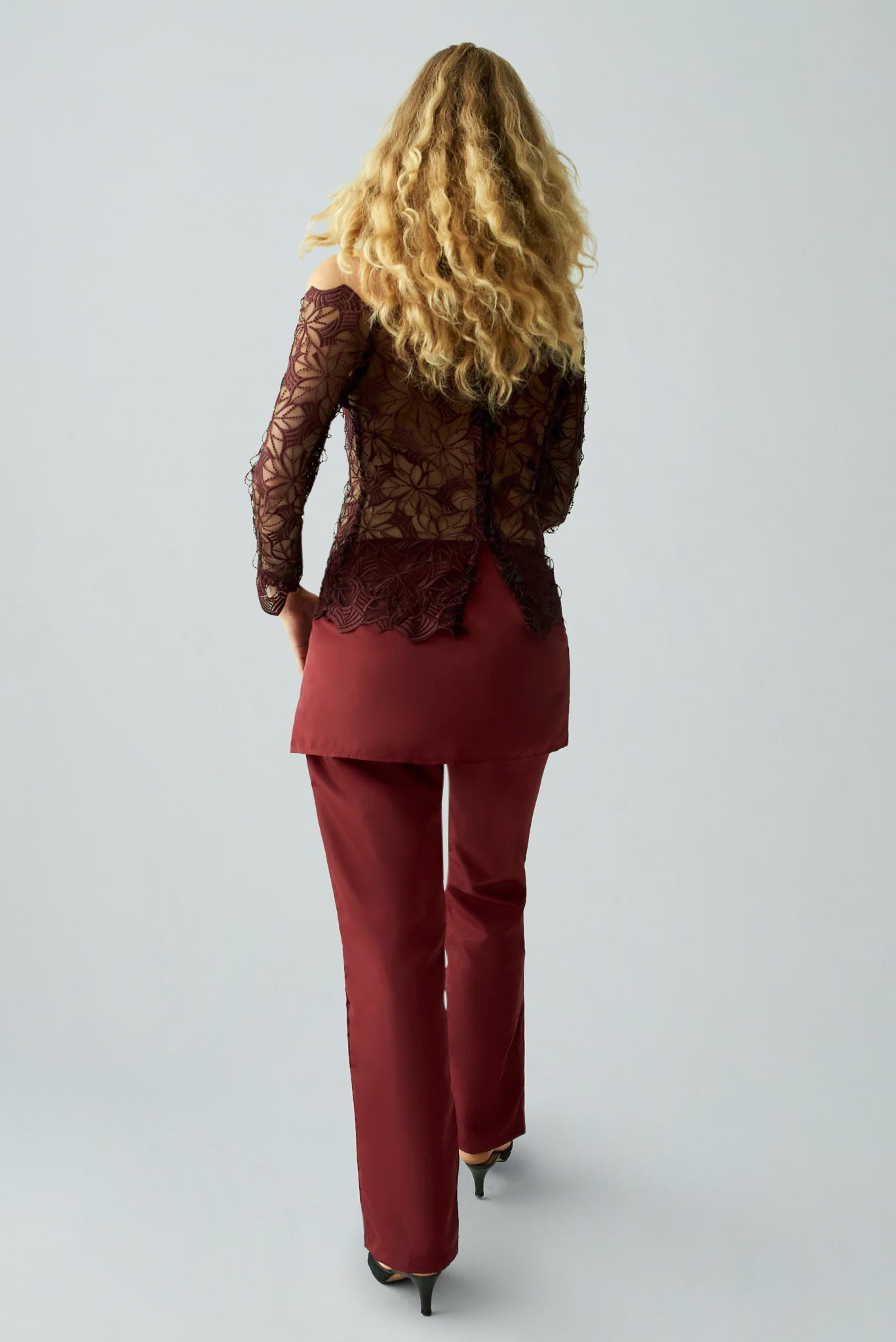 LACE BLOUSE